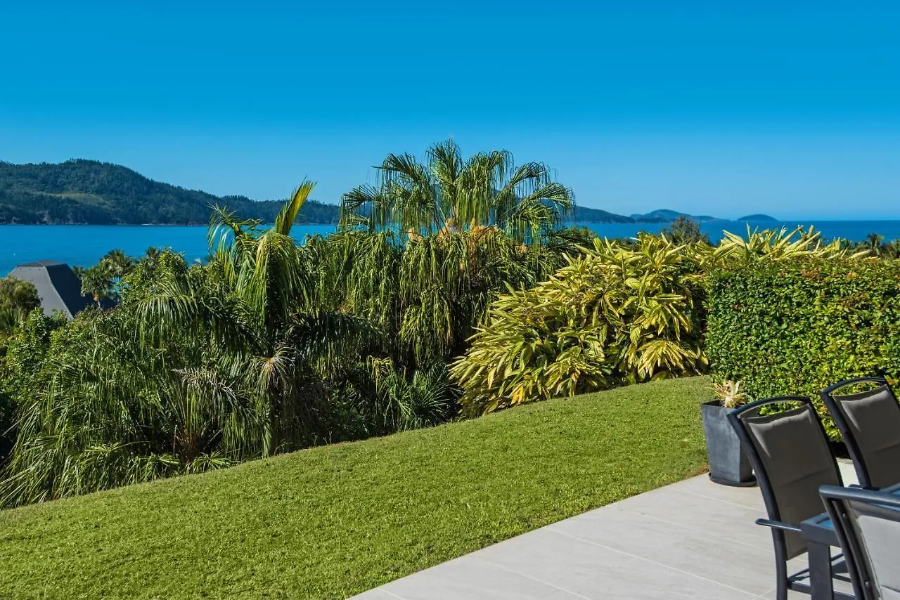 Superior Poinciana 011 On Hamilton Island Lejlighed